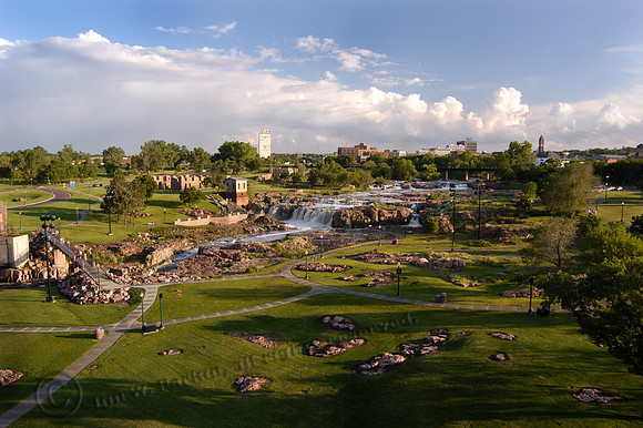 Falls Park156, Sub